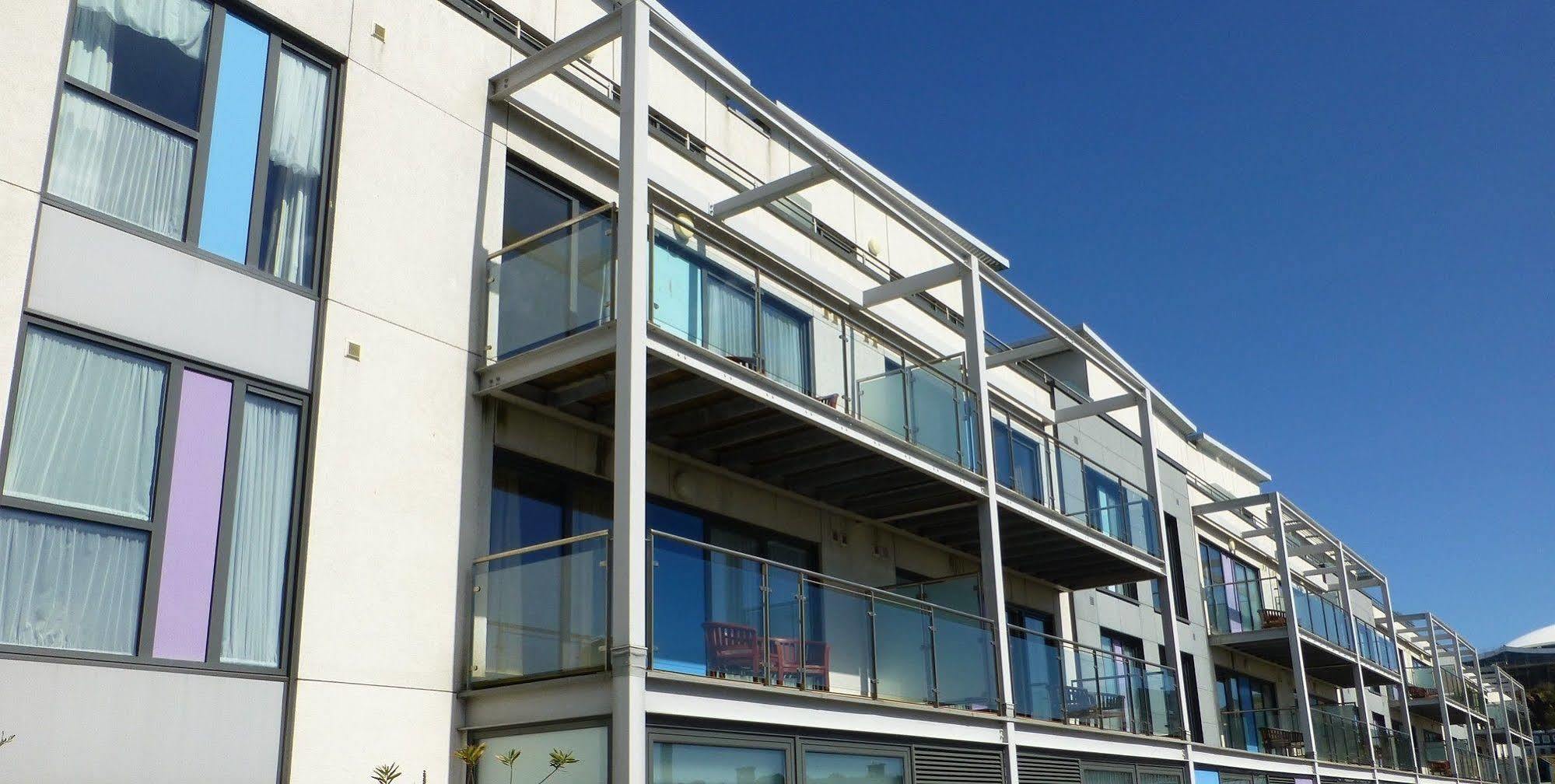 Liberty Wharf Apartments Saint Helier Exterior photo